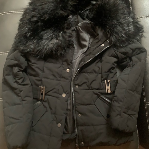 Redial Jackets & Blazers - Redial Fuzzy Collar Black Jacket
